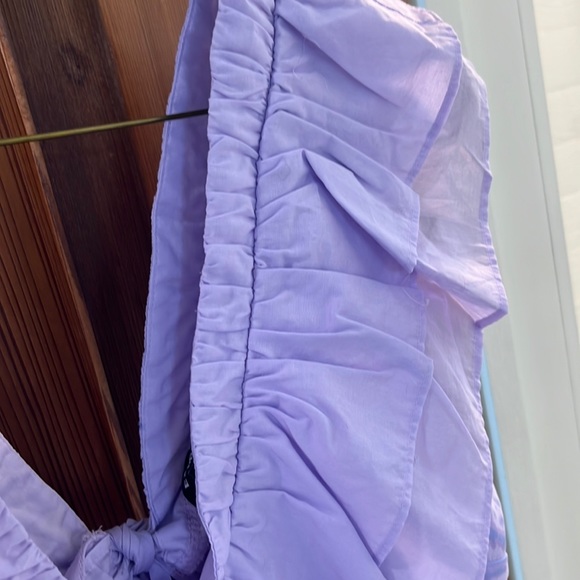 NEW Express V Neck Ruffle Peplum NWOT Lavender never worn - Picture 6 of 6